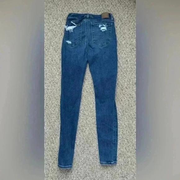 American Eagle High Rise Skinny Jeans - Picture 2 of 3